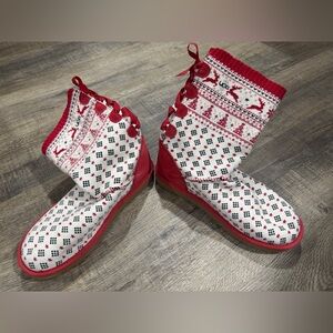 UGG X Zappos 20th Anniversary Holiday Sweater Boot in Ribbon Red- Women’s Size 8
